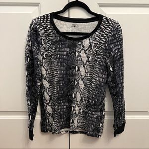 Jones New York Sport Snake Pullover Top